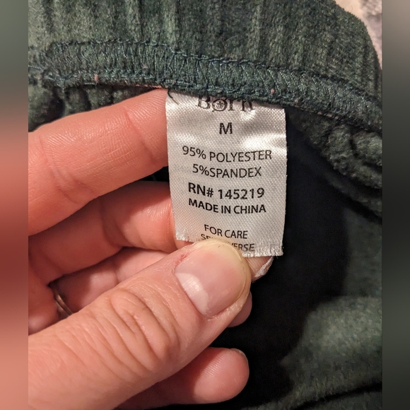 Born Emerald Green Cozy Festive Christmas Pajamas Set sz M - Picture 7 of 11